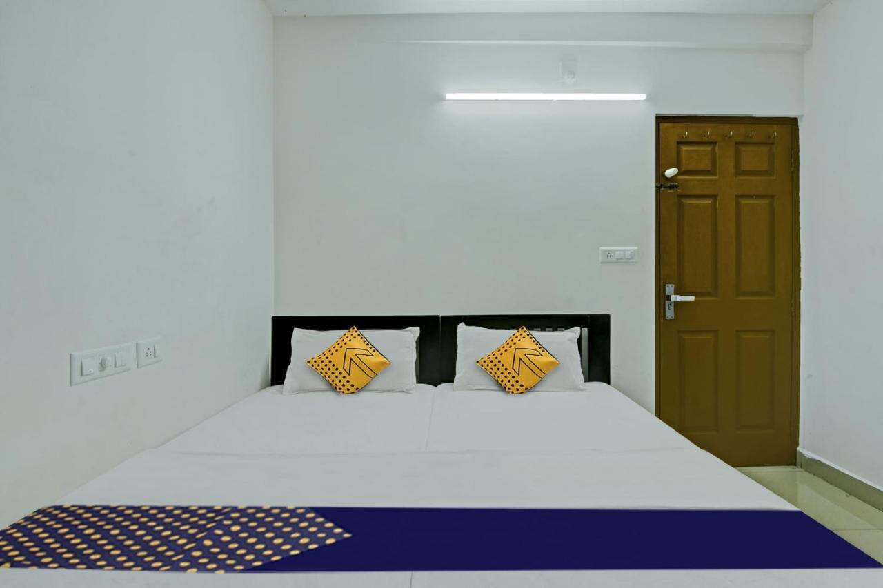 Hotel O Royal Residency Erattupetta エクステリア 写真