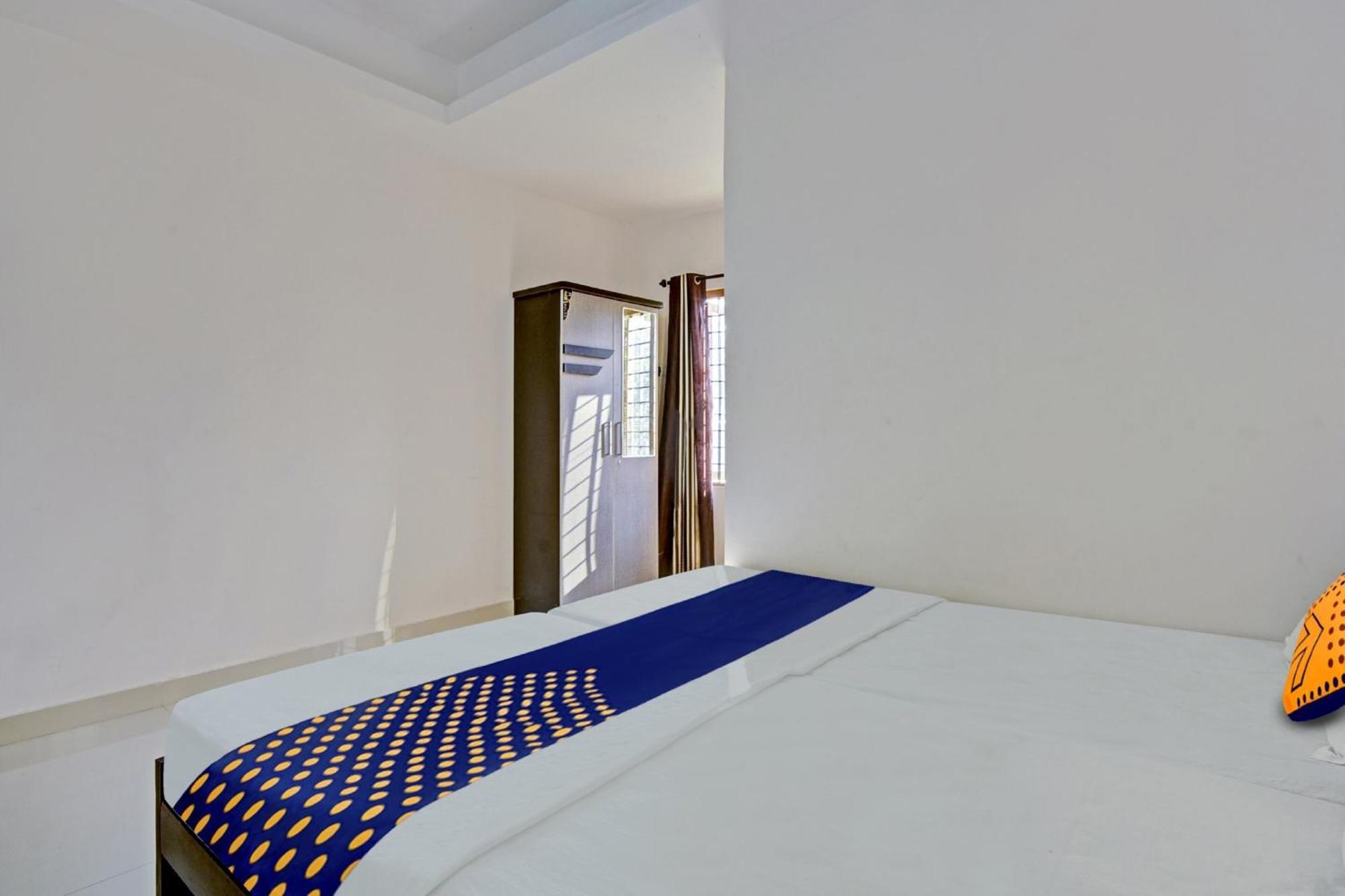 Hotel O Royal Residency Erattupetta エクステリア 写真
